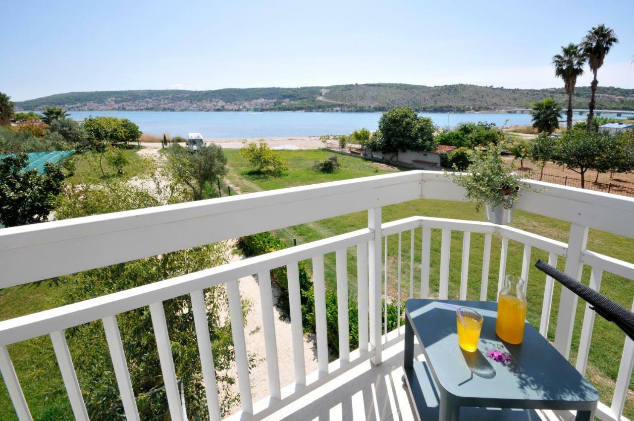 Apartmani Olive Trogir Exteriör bild