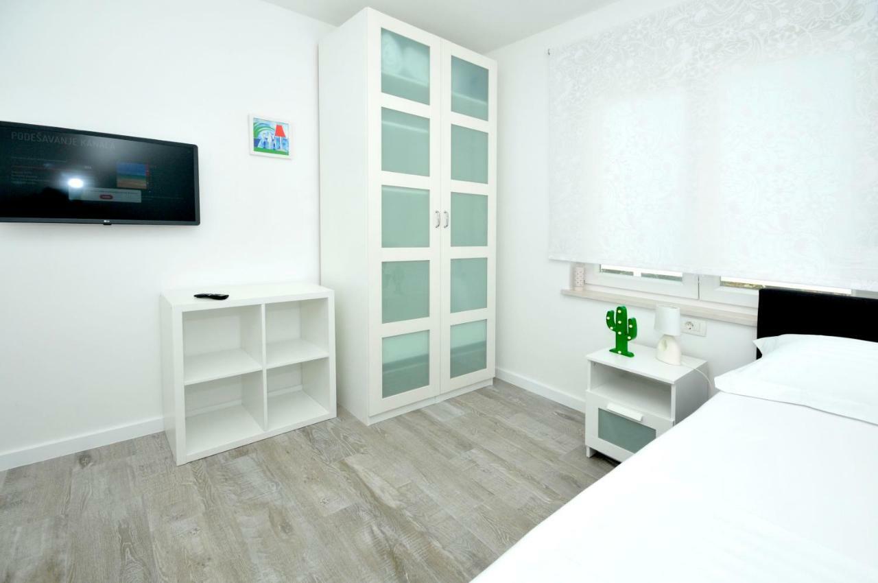 Apartmani Olive Trogir Exteriör bild