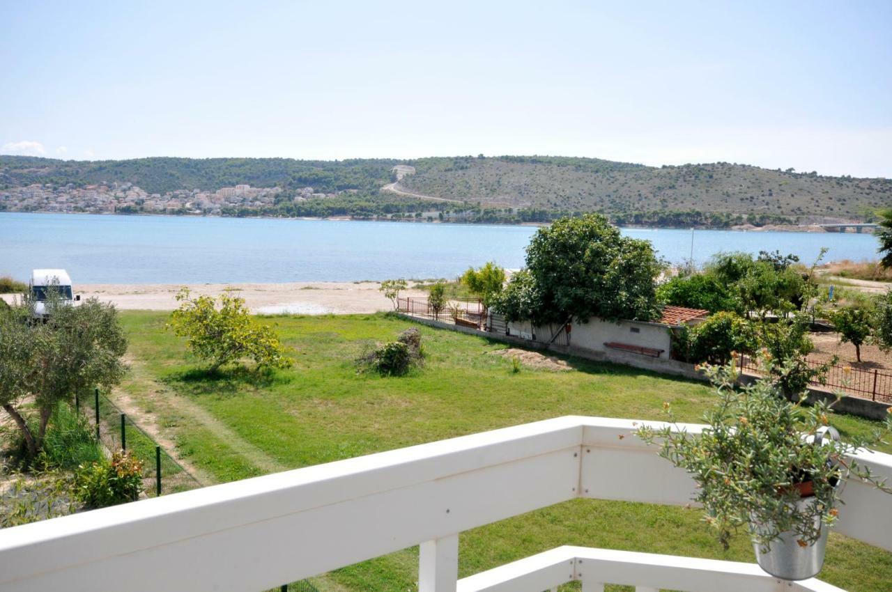Apartmani Olive Trogir Exteriör bild