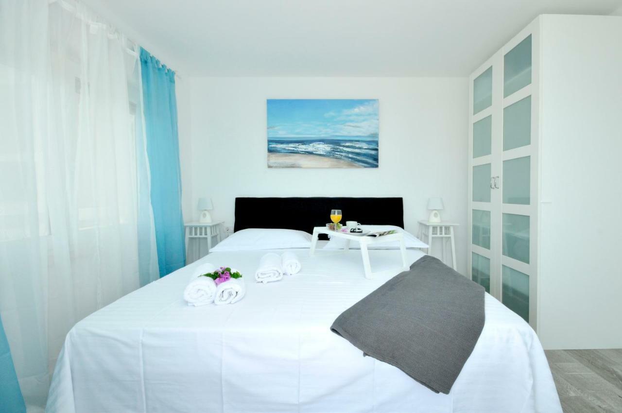 Apartmani Olive Trogir Exteriör bild