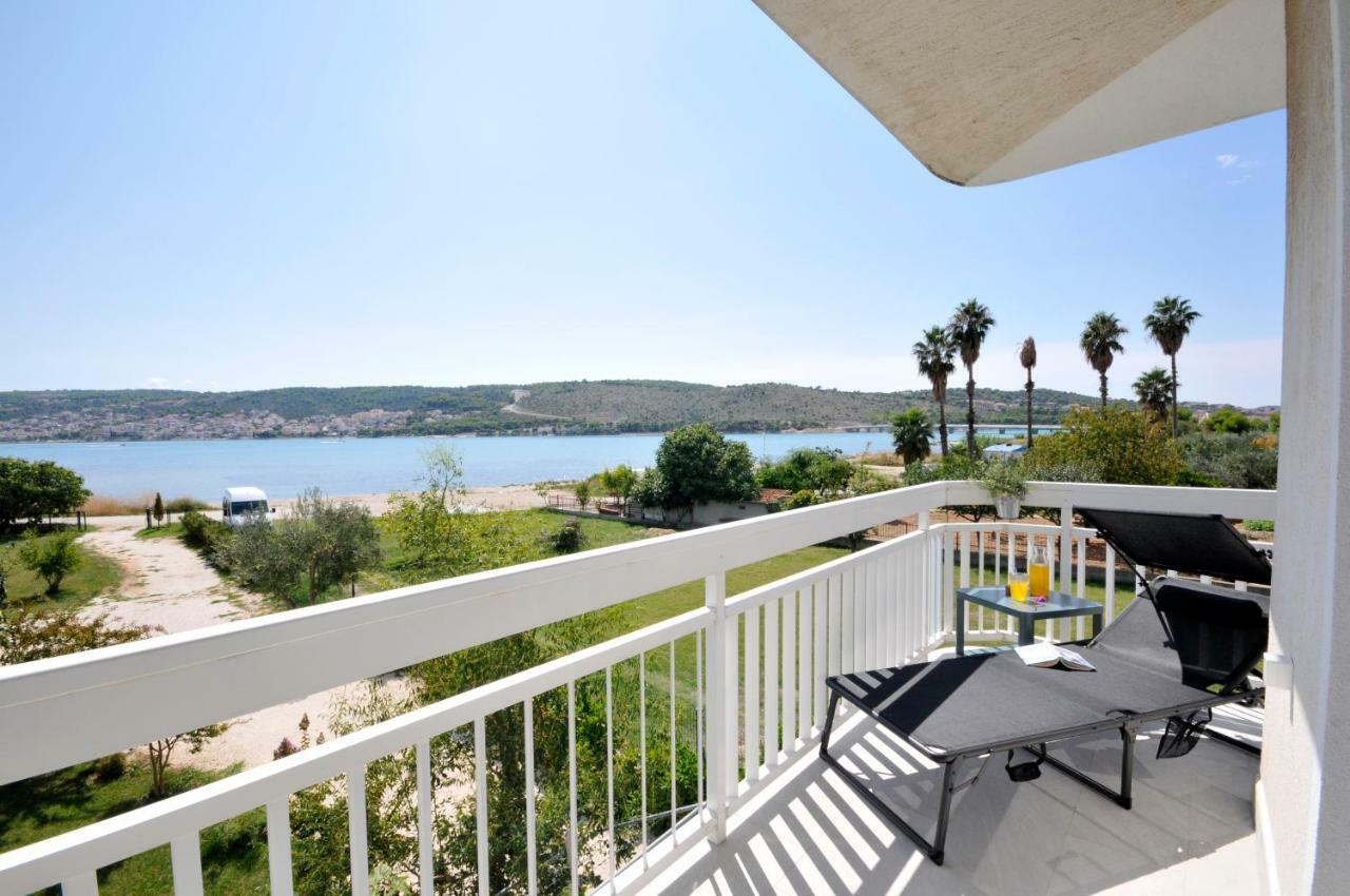 Apartmani Olive Trogir Exteriör bild