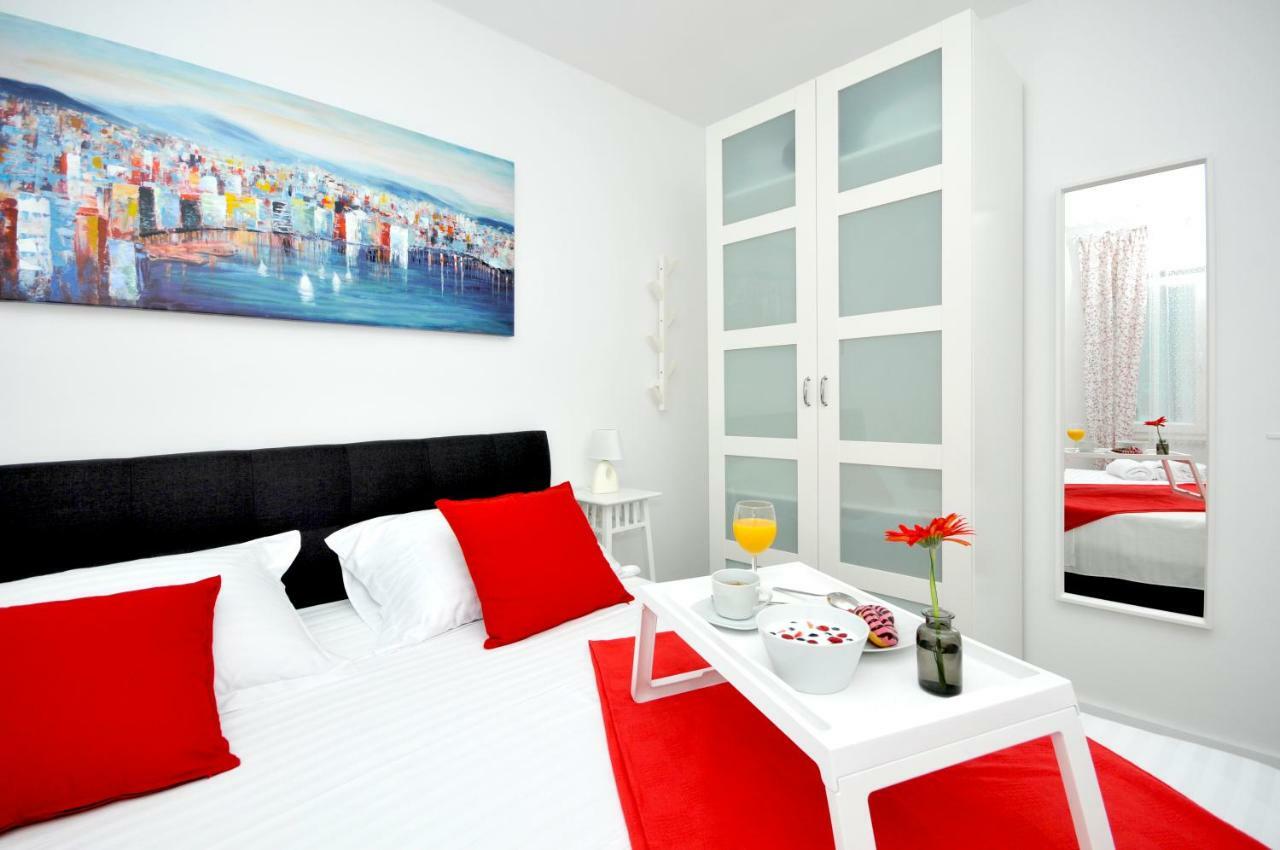 Apartmani Olive Trogir Exteriör bild