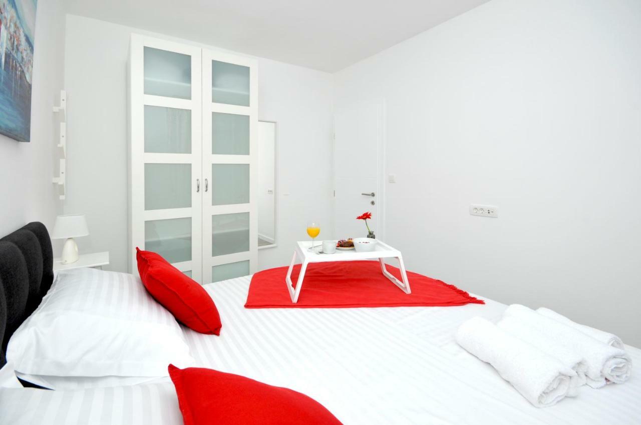 Apartmani Olive Trogir Exteriör bild