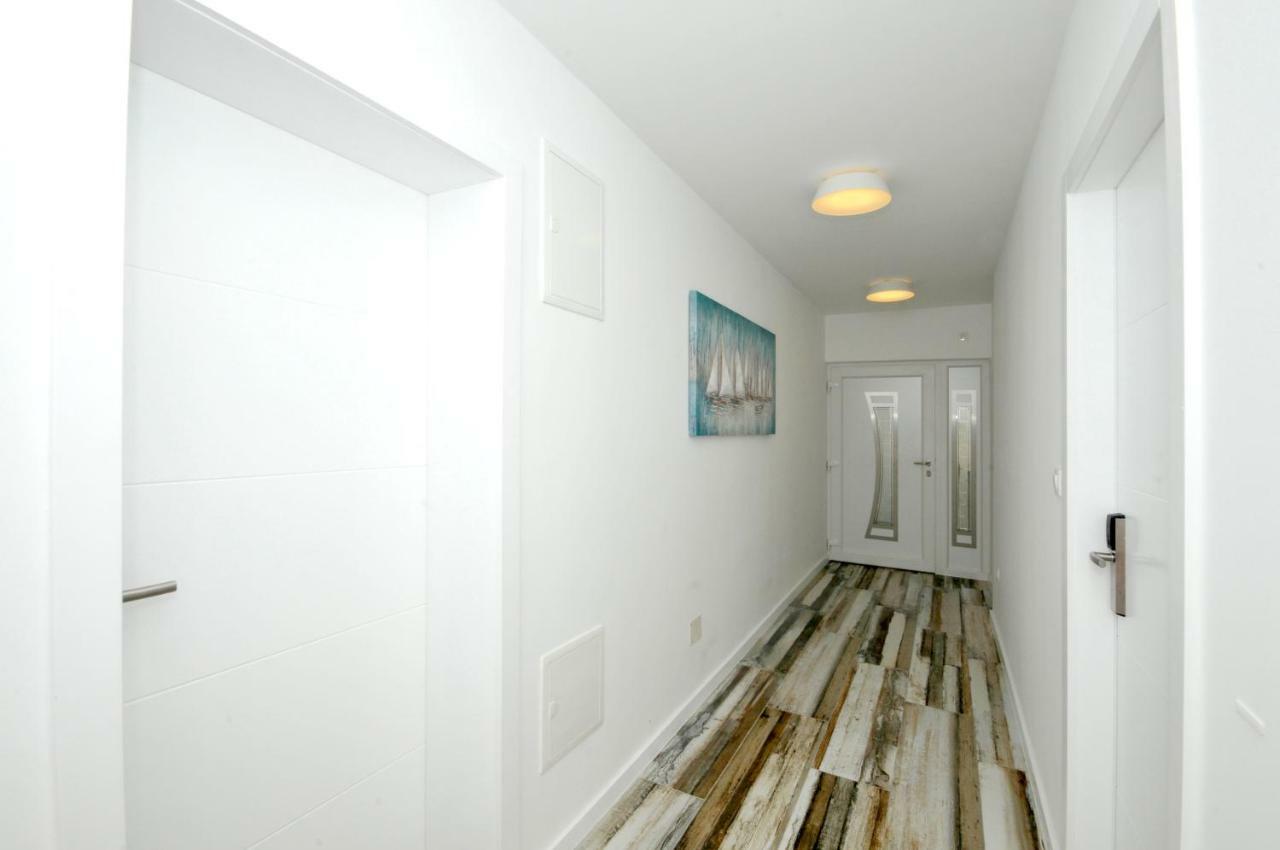 Apartmani Olive Trogir Exteriör bild