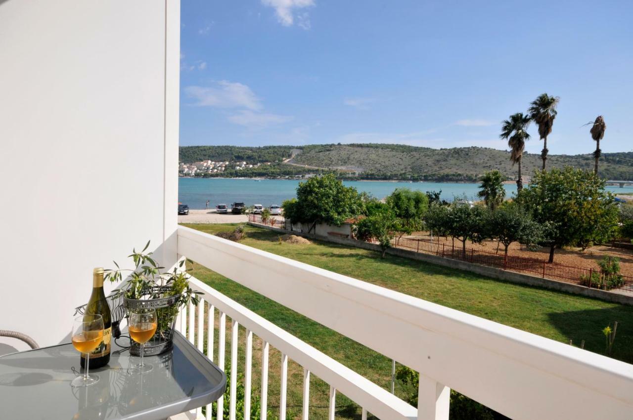 Apartmani Olive Trogir Exteriör bild