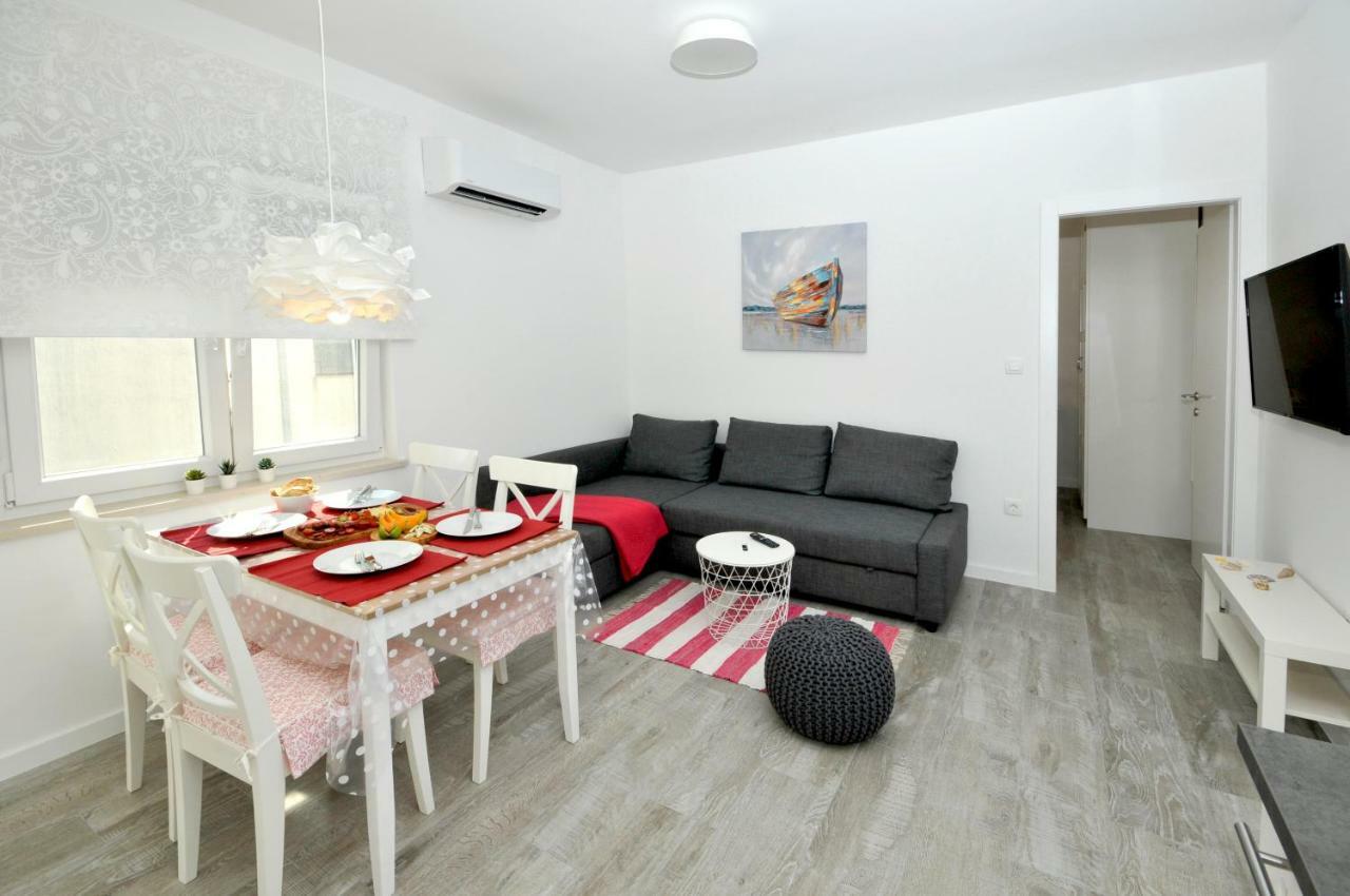 Apartmani Olive Trogir Exteriör bild