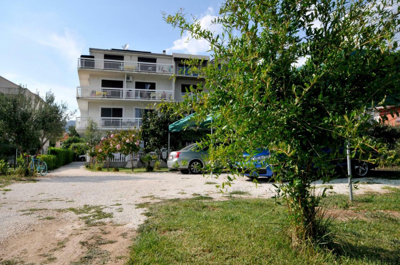 Apartmani Olive Trogir Exteriör bild
