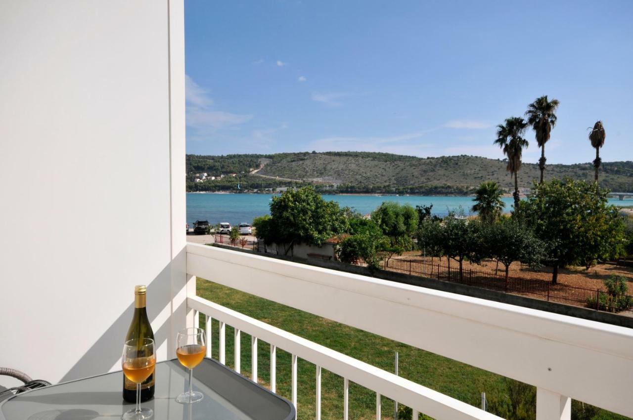 Apartmani Olive Trogir Exteriör bild