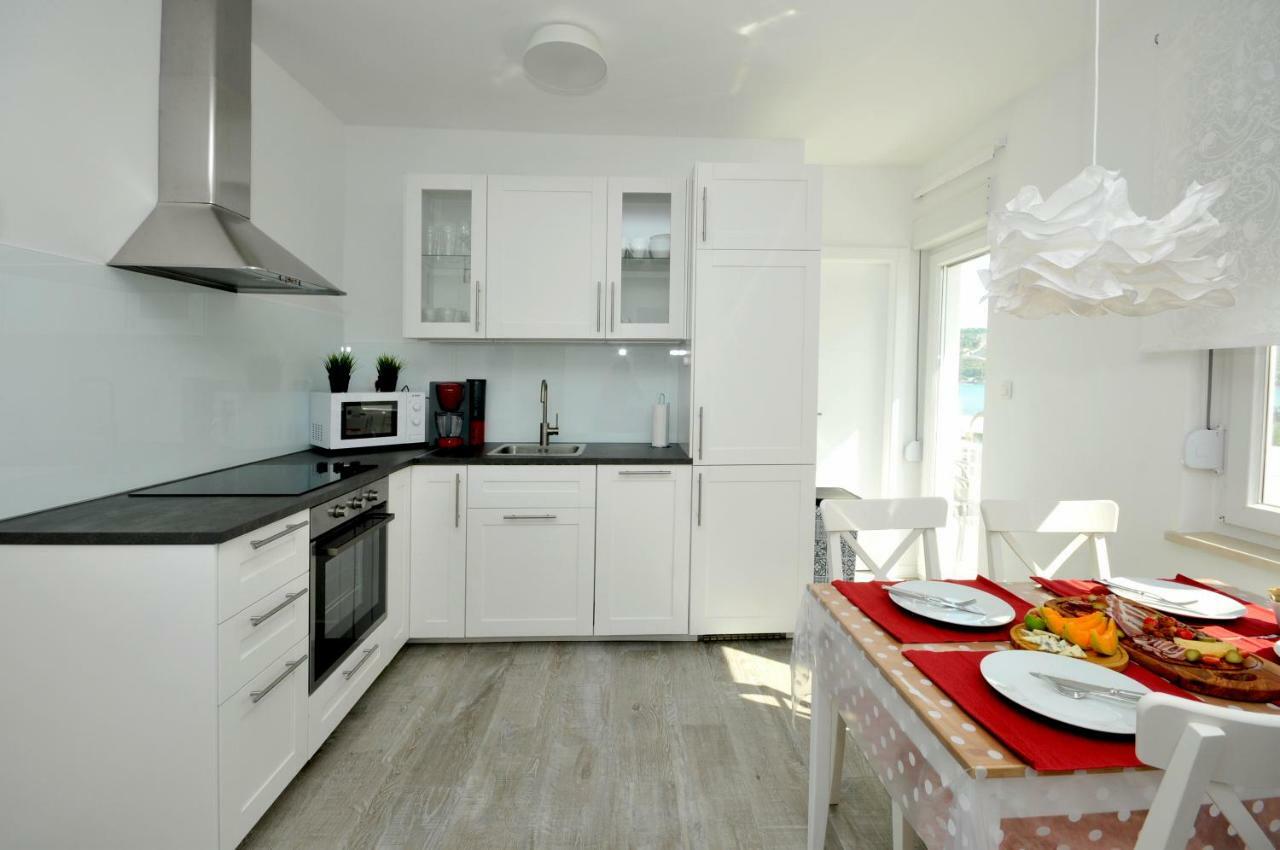 Apartmani Olive Trogir Exteriör bild