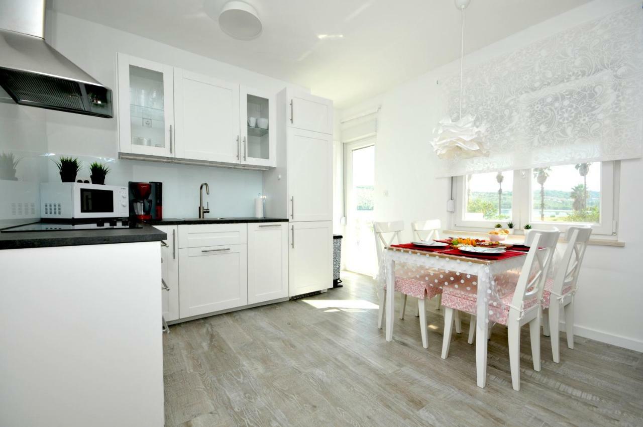 Apartmani Olive Trogir Exteriör bild
