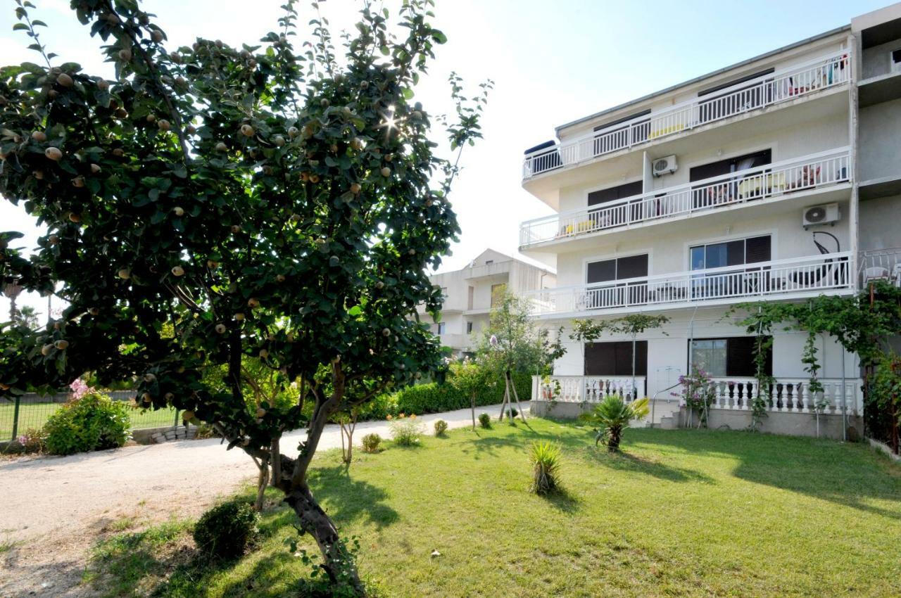 Apartmani Olive Trogir Exteriör bild