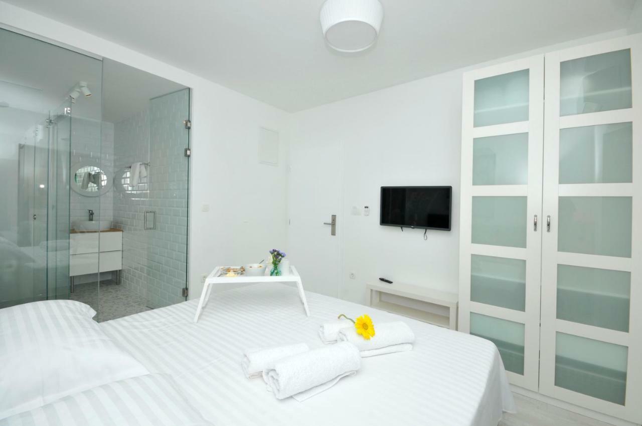 Apartmani Olive Trogir Exteriör bild