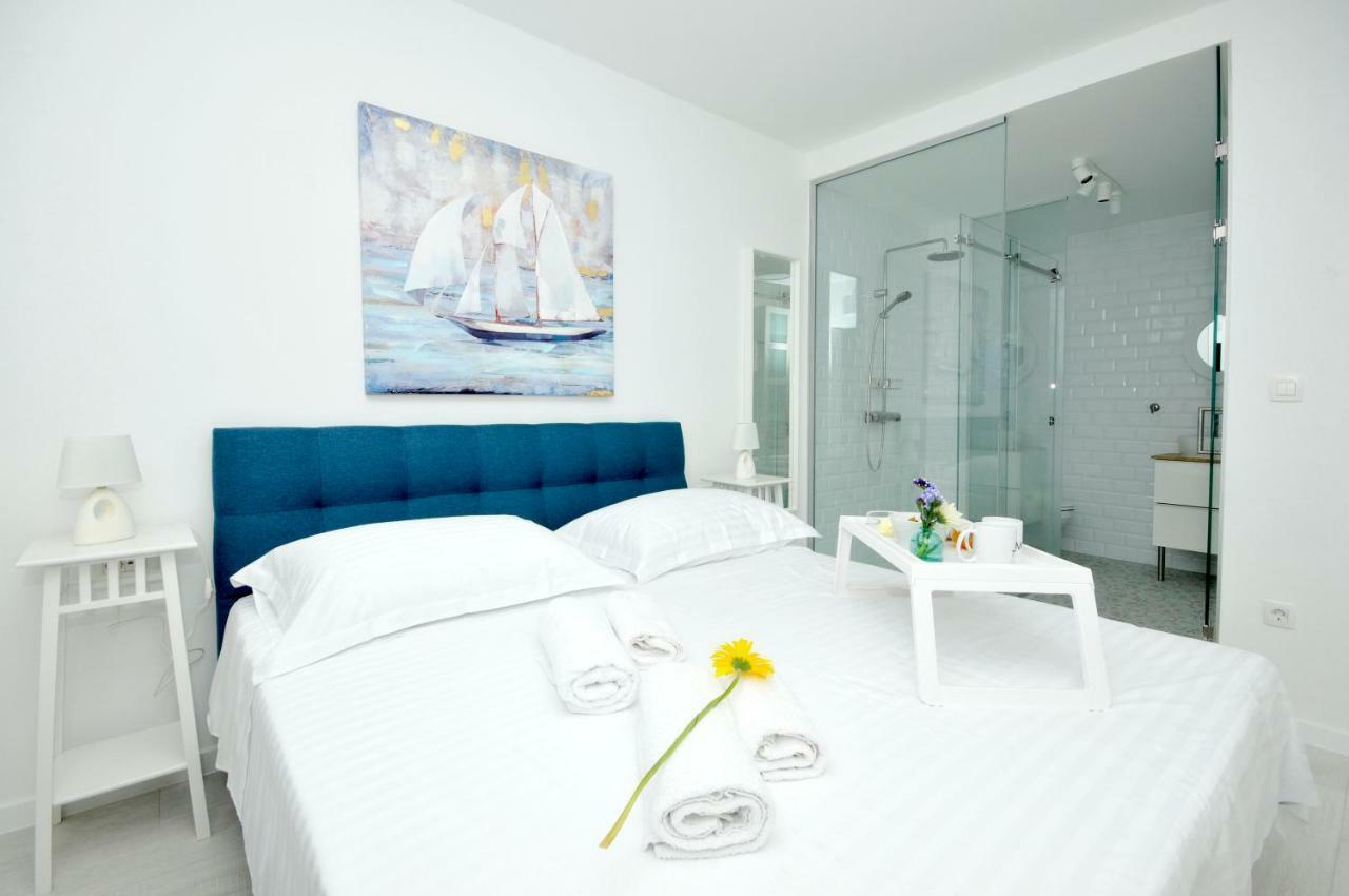 Apartmani Olive Trogir Exteriör bild
